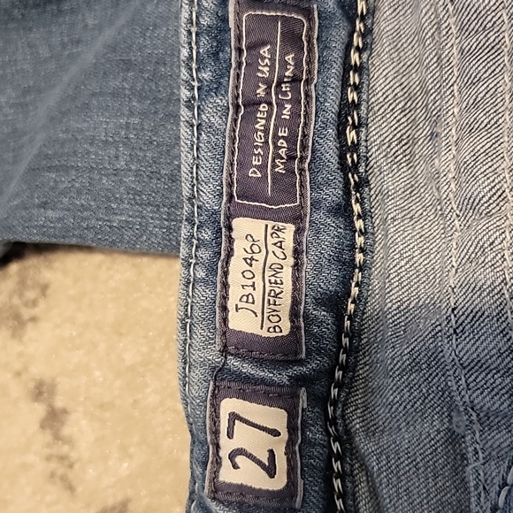 Miss Me Boyfriend Capri Distressed Jeans 27 Light Blue - Picture 4 of 6